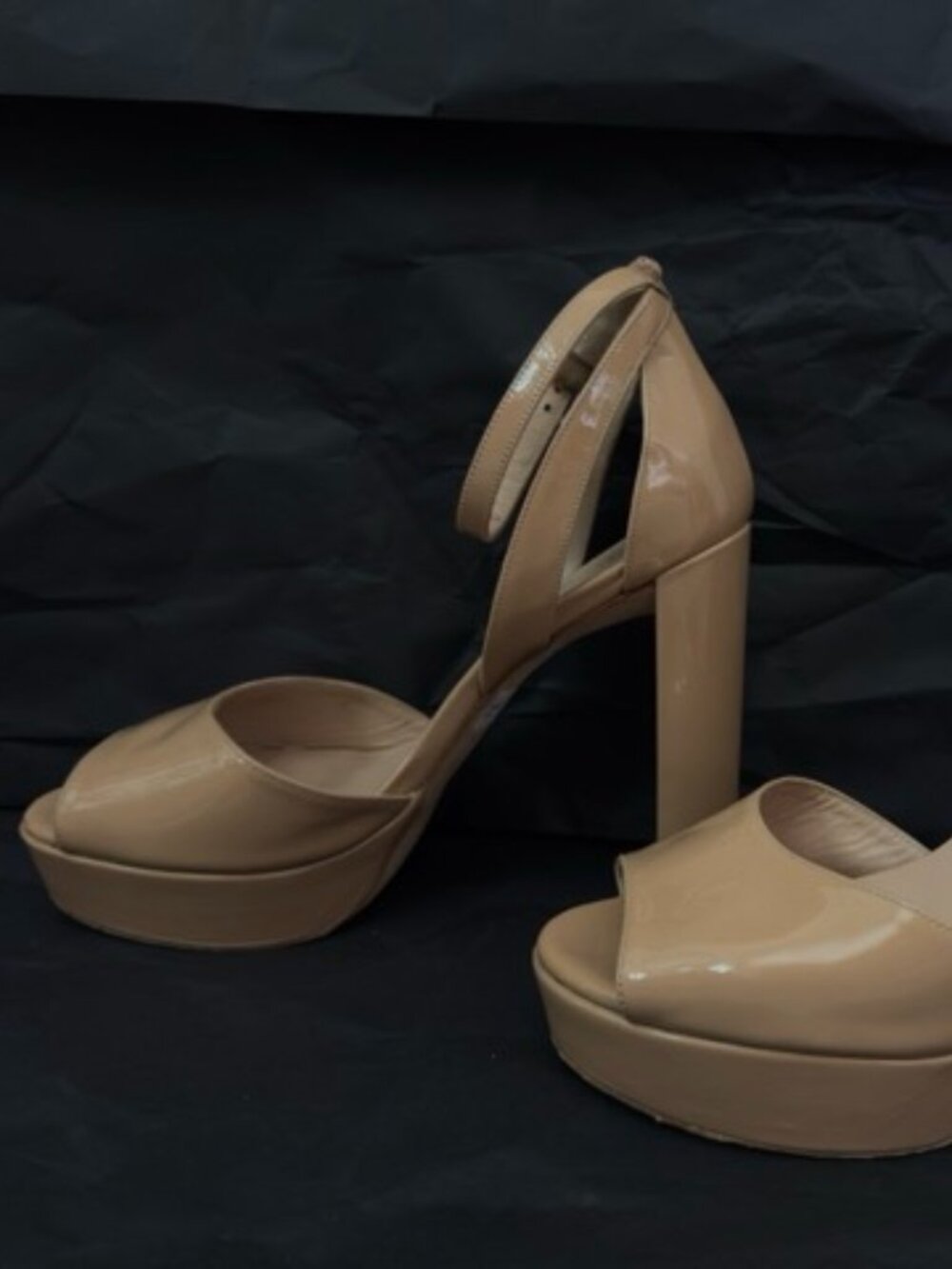 STUART WEITZMAN Nude Patent Platform Heels